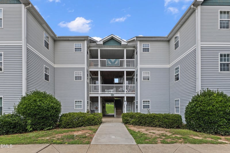 2010 Wolfmill Dr #104, Raleigh, NC 27603