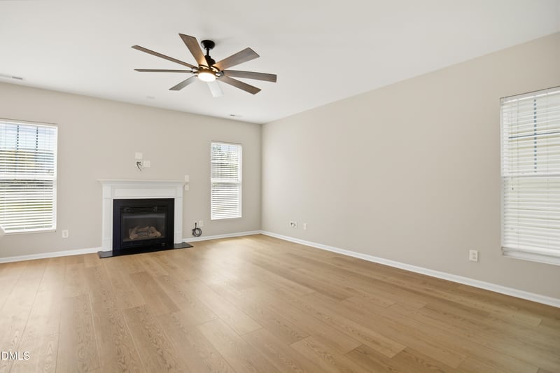 2010 Woodsdale Dr, Durham, NC 27703