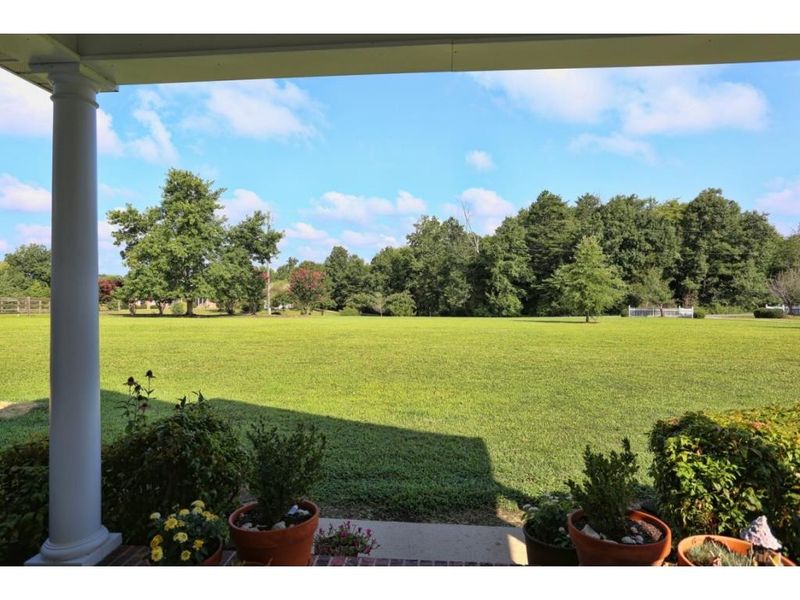 2011 Allen Jarrett Dr, Mebane, NC 27302