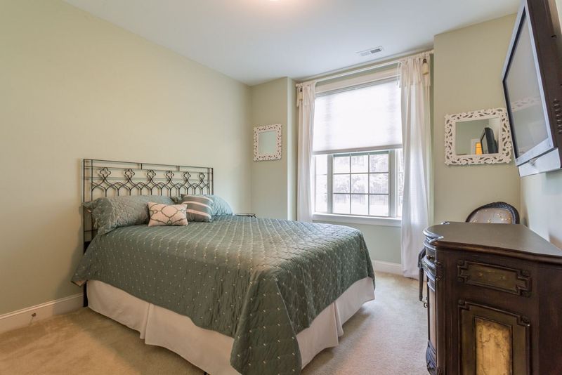 2011 Burrus Hall Cir, Cary, NC 27519
