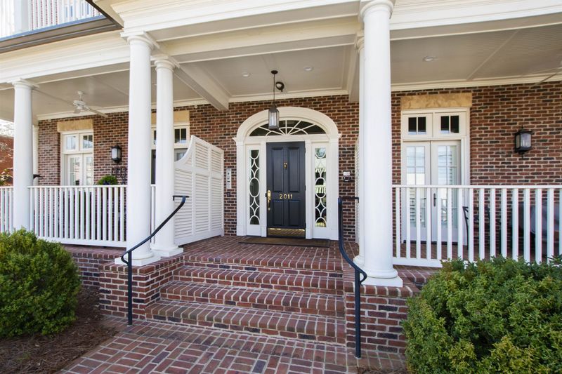2011 Fairview Rd #210, Raleigh, NC 27608