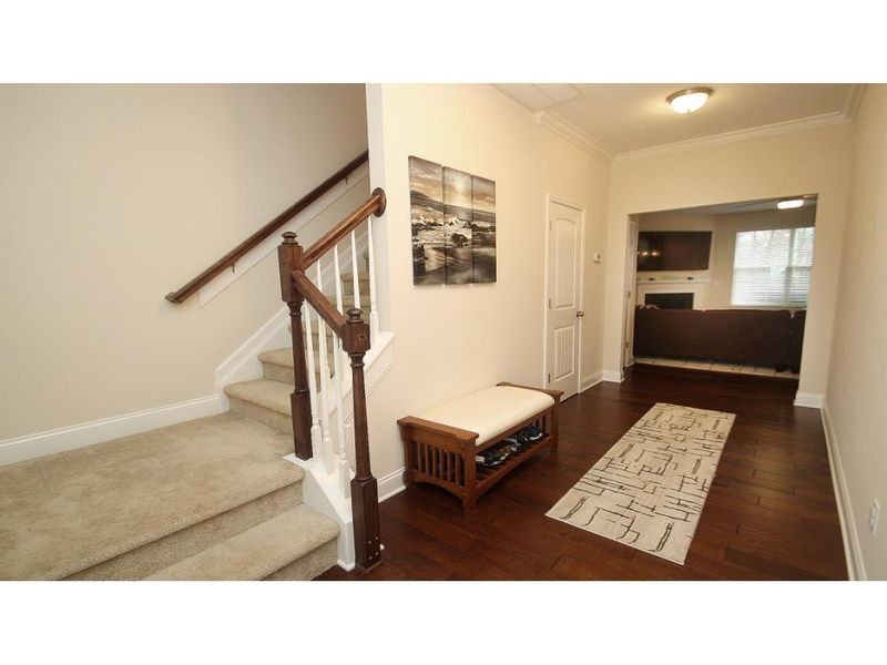 2011 Glenkirk Dr, Burlington, NC 27215