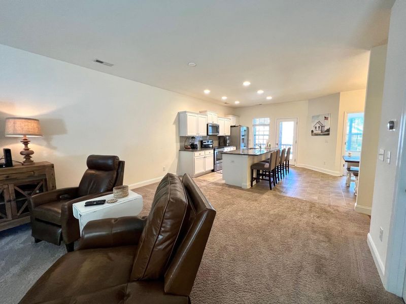 2011 Hayes Ln, Holly Springs, NC 27540