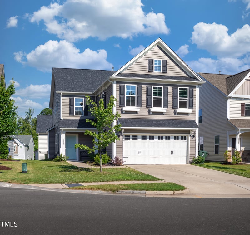 2011 Magnolia Tree Ln, Durham, NC 27703