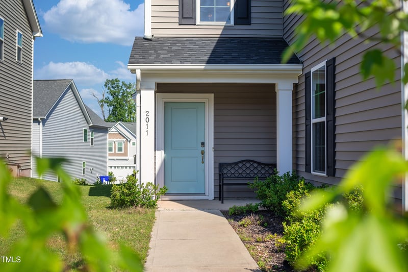 2011 Magnolia Tree Ln, Durham, NC 27703