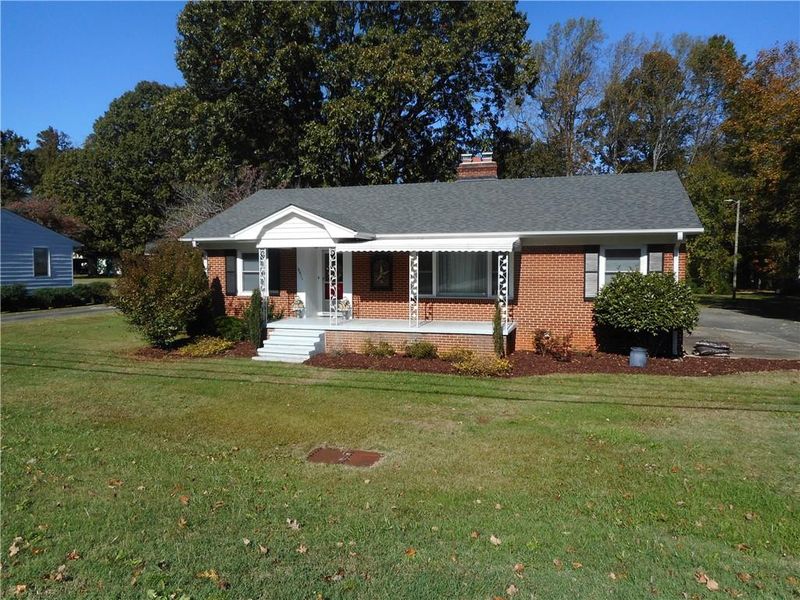 2011 S Mebane St S, Burlington, NC 27215