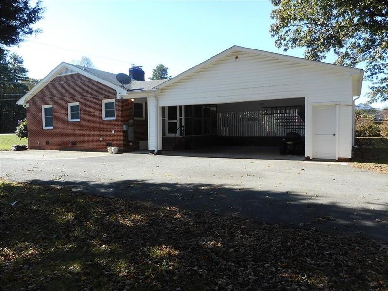 2011 S Mebane St S, Burlington, NC 27215