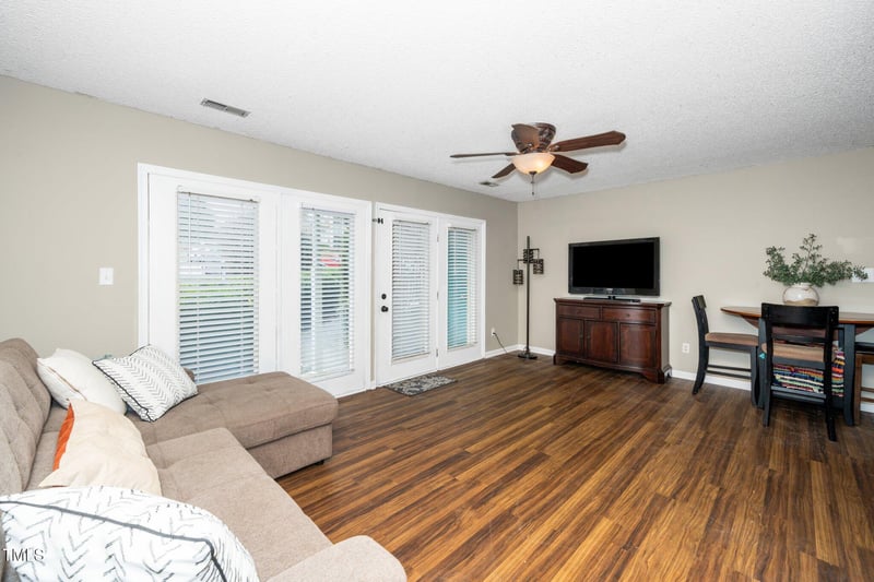 2011 Quaker Ldg #101, Raleigh, NC 27603