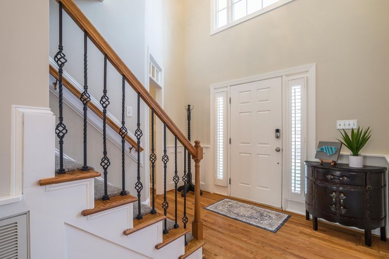 2011 W Sterlington Pl, Apex, NC 27502