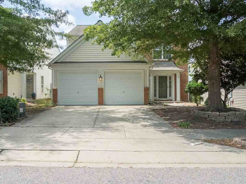 2011 Swimming Hole Cir, Raleigh, NC 27610