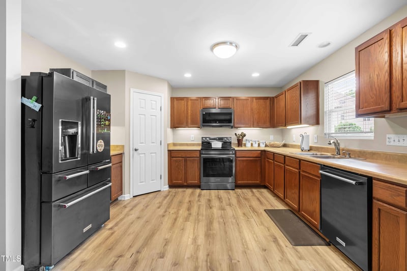 2011 Unbridled Dr, Knightdale, NC 27545