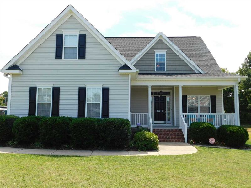 2011 Wild Iris Dr, Zebulon, NC 27597