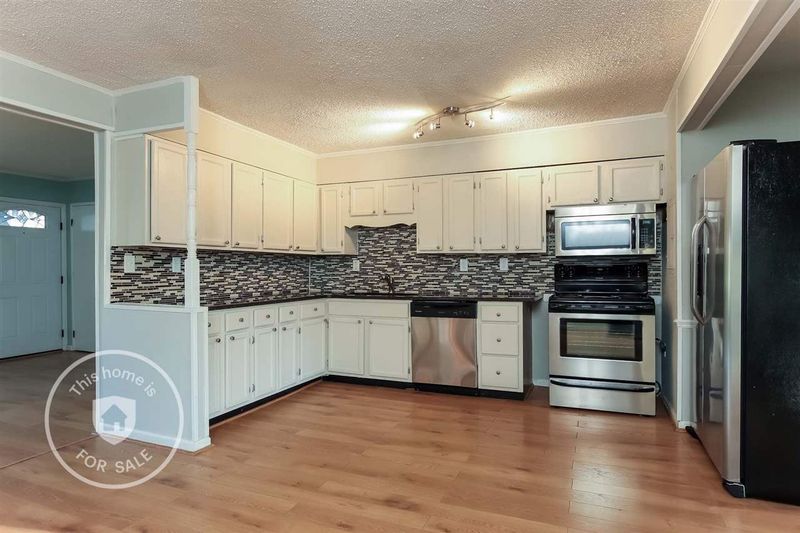 2012 Ann Ave, Raleigh, NC 27610