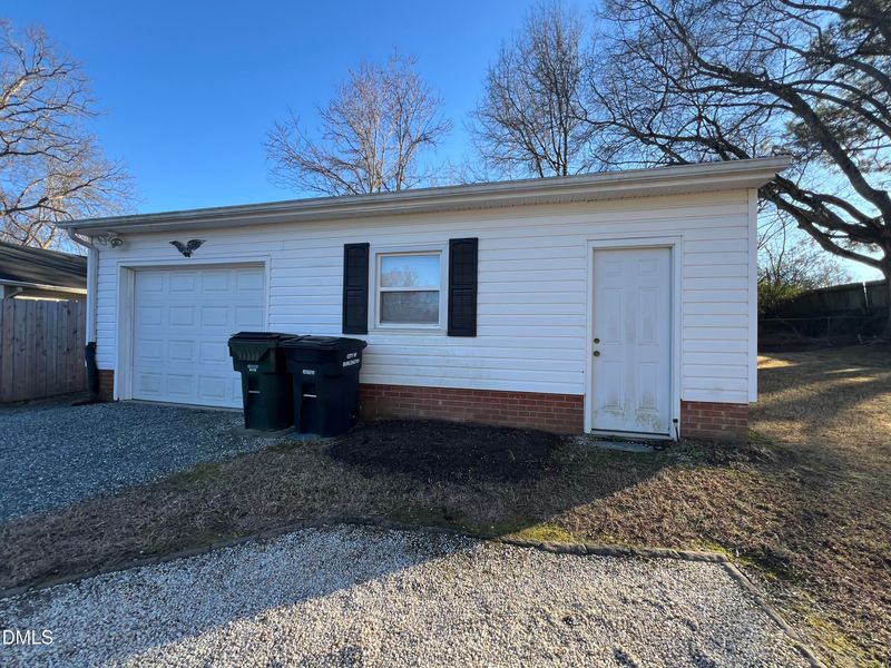 2012 N Ashland Dr, Burlington, NC 27217