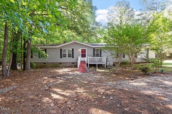 2012 Coachman Ct, Clayton, NC 27520
