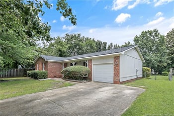 2012 Cobblestone Pl, Fayetteville, NC 28304