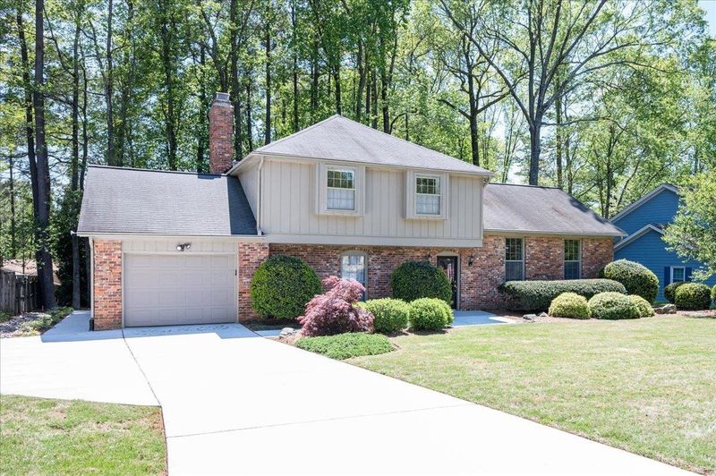 2012 Eagleton Cir, Raleigh, NC 27612