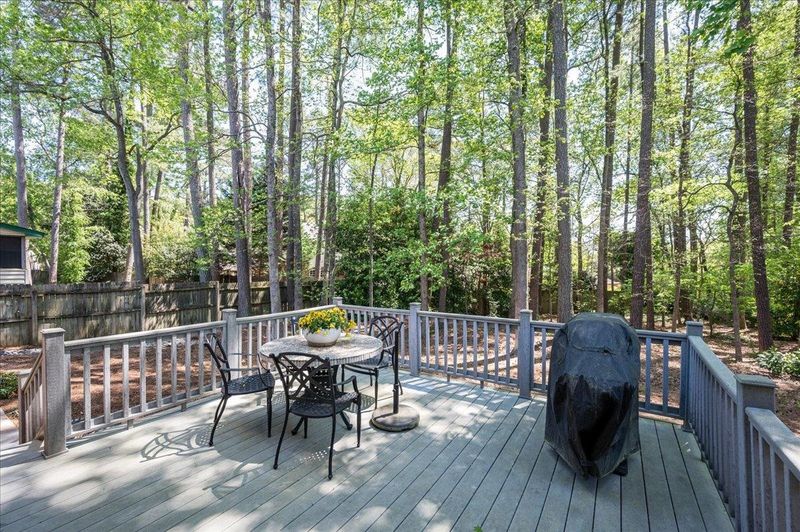 2012 Eagleton Cir, Raleigh, NC 27612