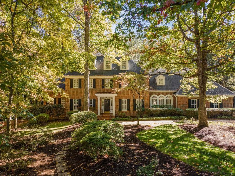 2012 Inverness Ct, Raleigh, NC 27615