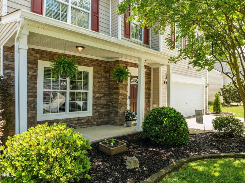 2012 Sterling Hill Dr, Fuquay Varina, NC 27526