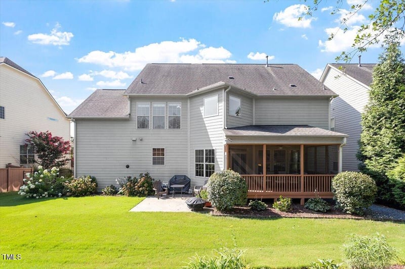 2013 Austin Pond Dr, Cary, NC 27519
