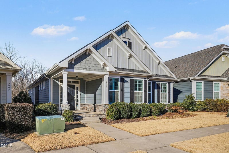 2013 Big Falls Dr, Wendell, NC 27591