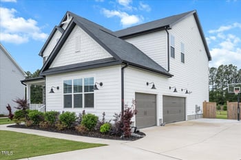 2013 Big Panther Dr, Willow Springs, NC 27592