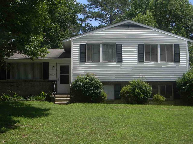 2013 Bowman Ln, Raleigh, NC 27610