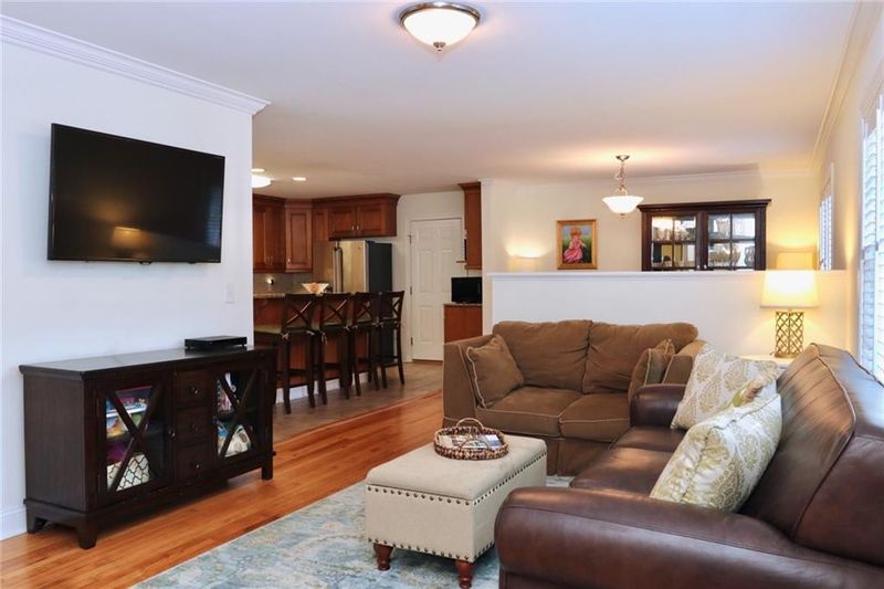 2013 Nottingham Ln, Burlington, NC 27215