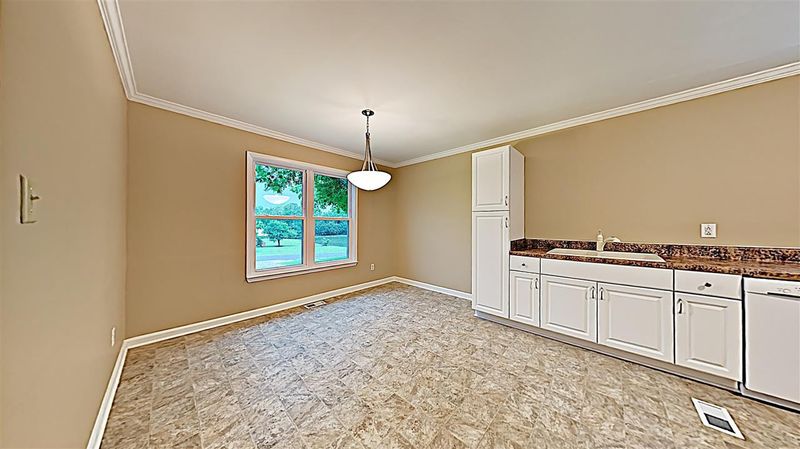 2013 Sterling Dr, Clayton, NC 27520