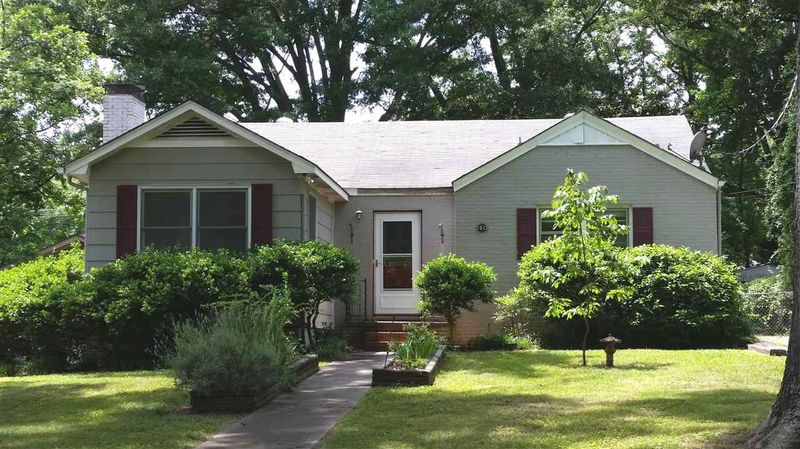 2013 Woodview Dr, Durham, NC 27704