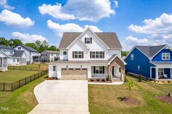 2014 Anna Lilley Dr, Fuquay Varina, NC 27526
