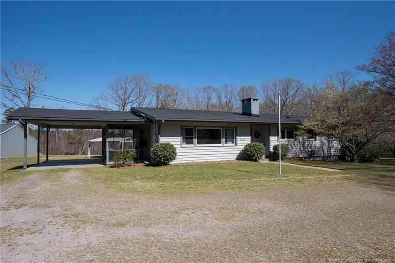 2014 Carthage St, Sanford, NC 27330