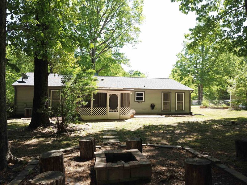 2014 Ford Gates Dr, Garner, NC 27529