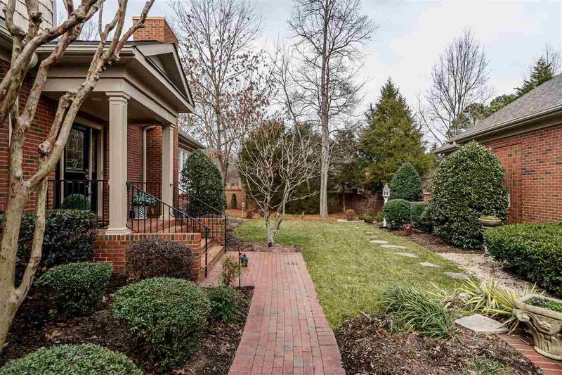 2014 Langham Ln, Raleigh, NC 27615