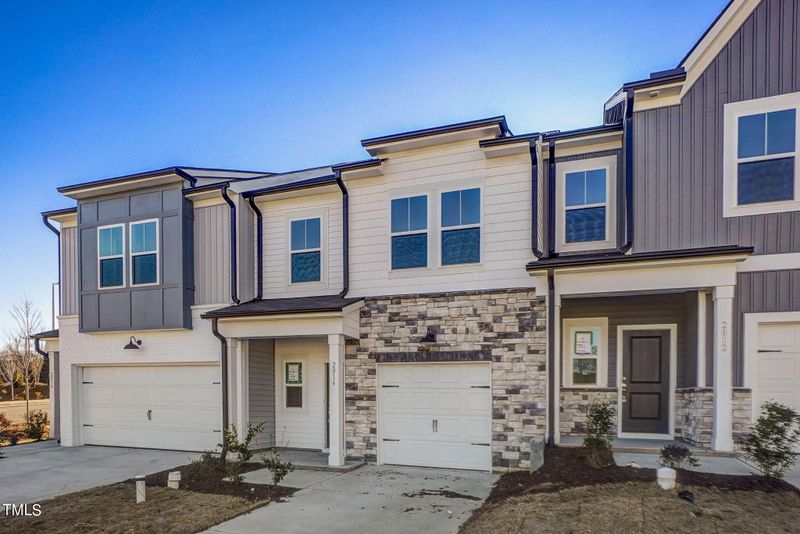 2014 Regal Dr #81, Durham, NC 27703