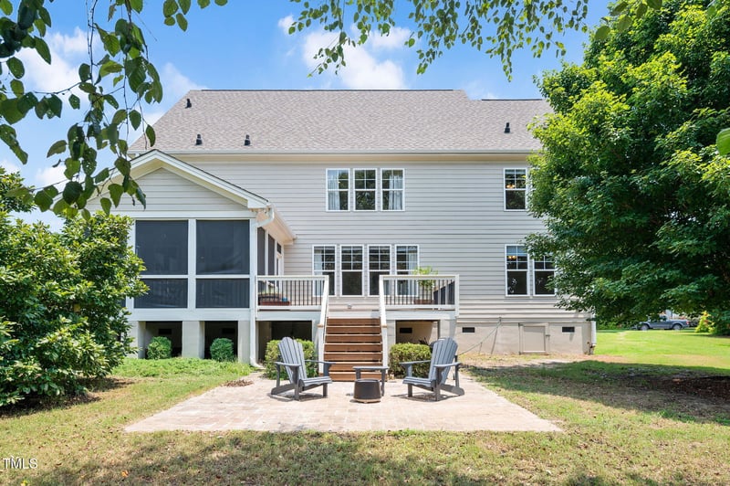 2014 Stonewall Farms Dr, Fuquay Varina, NC 27526