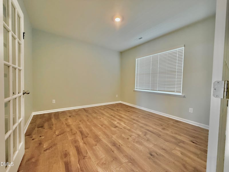 2014 Summer Walk Dr, Mebane, NC 27302