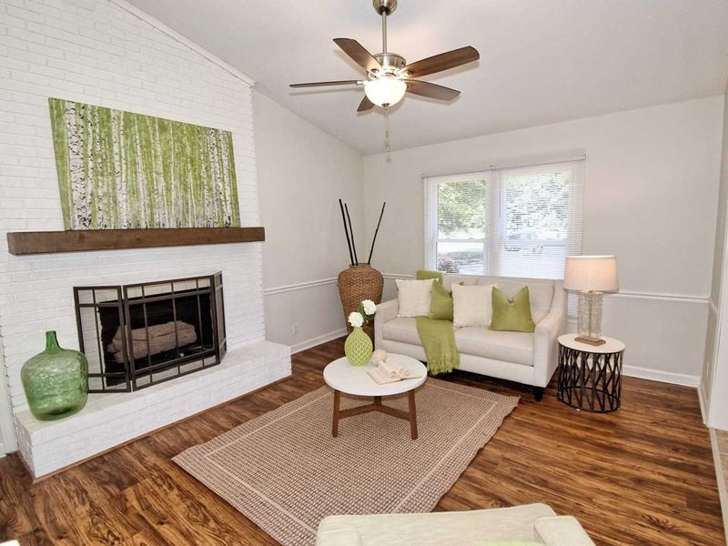 2015 Cardinal Acres Rd, Clayton, NC 27520