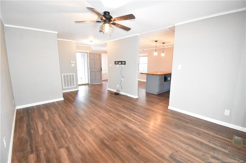 2015 Corrinna St, Fayetteville, NC 28301