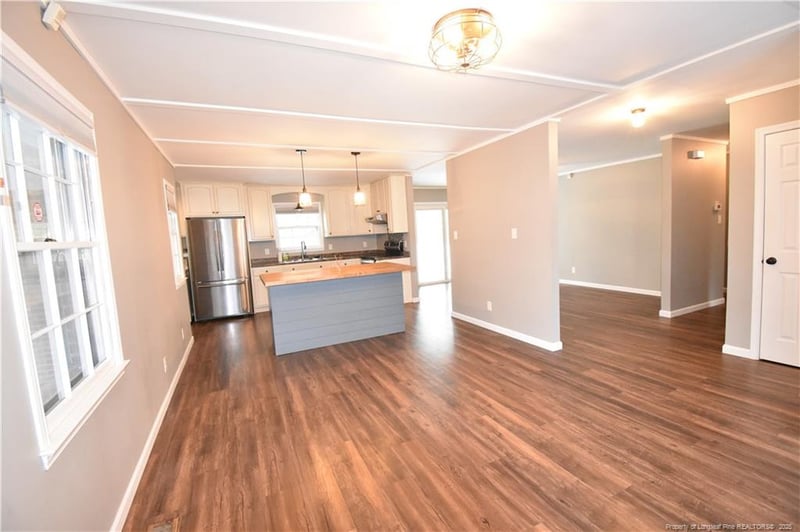 2015 Corrinna St, Fayetteville, NC 28301
