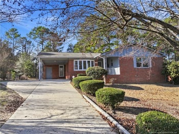 2015 Corrinna St, Fayetteville, NC 28301