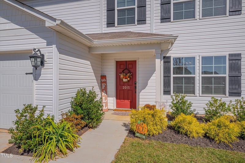 2015 Haw Village Dr, Graham, NC 27253