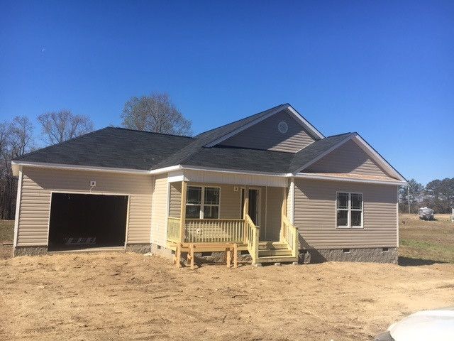 2015 Johnston County Rd, Angier, NC 27501
