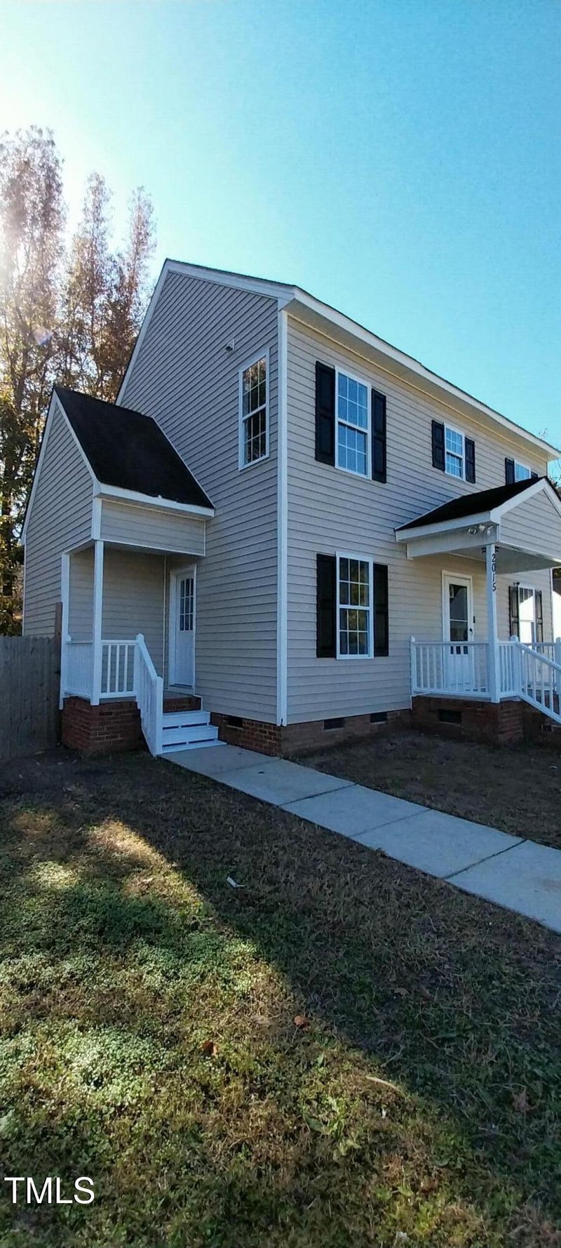2015 Laurel Leaf Rd, Zebulon, NC 27597