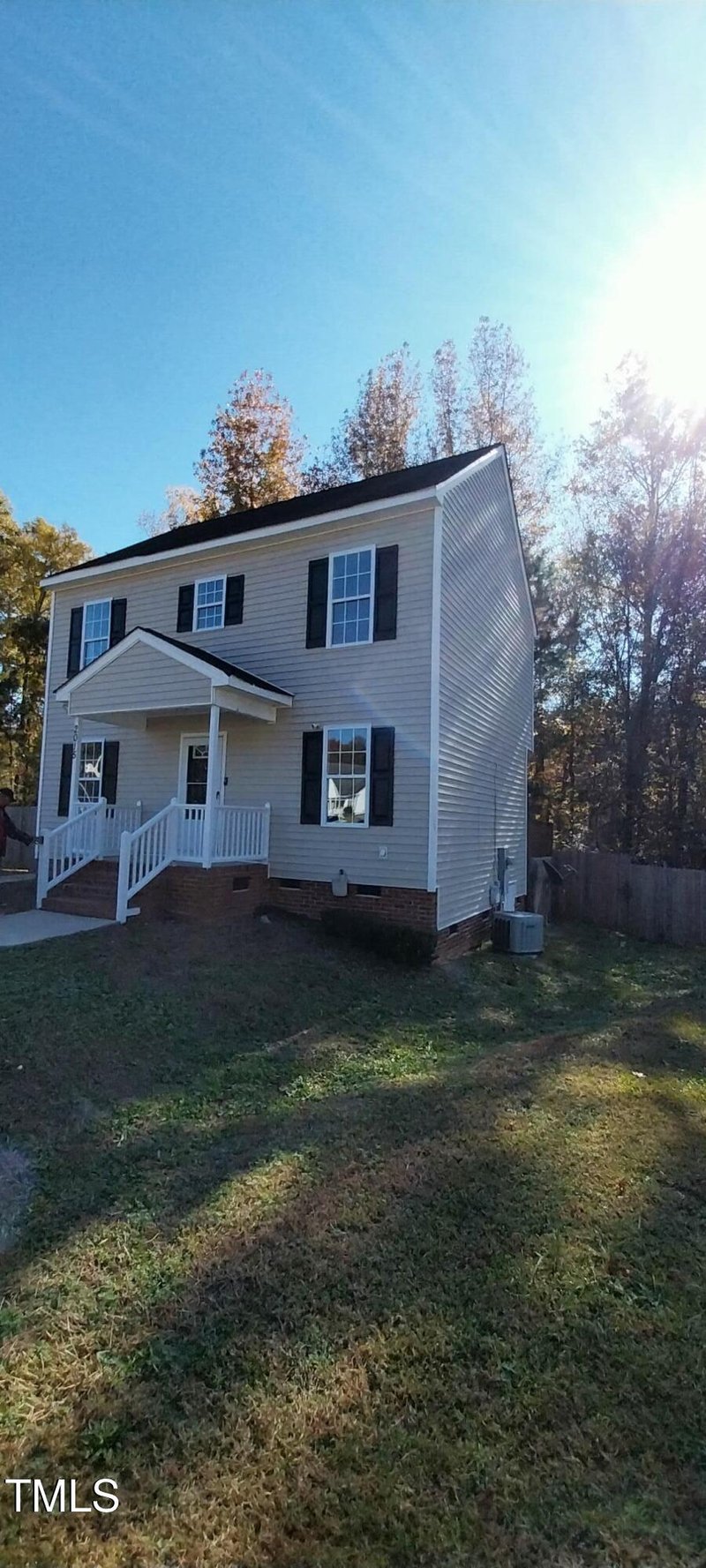 2015 Laurel Leaf Rd, Zebulon, NC 27597