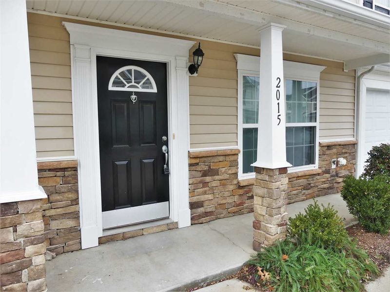 2015 Mirror Dr, Raleigh, NC 27610