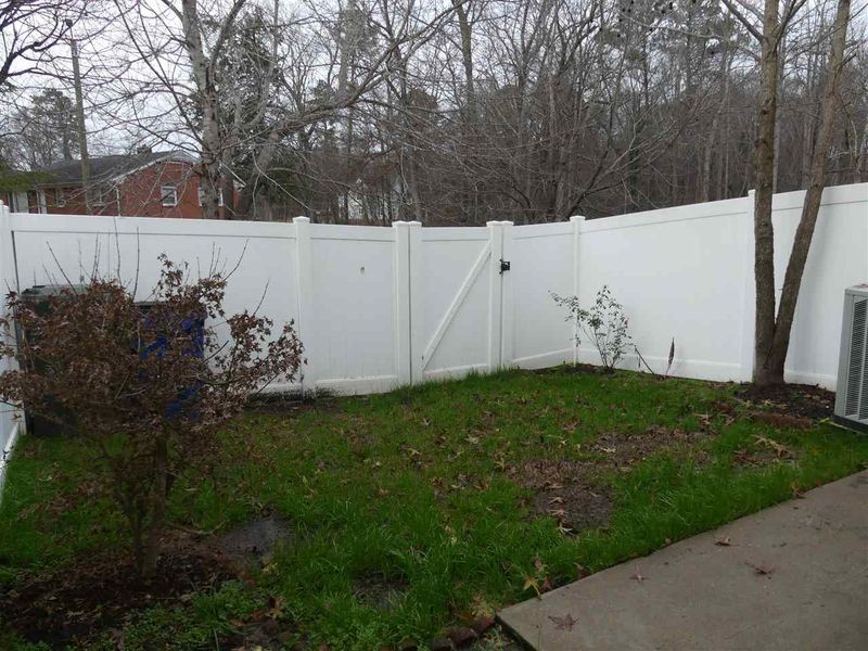 2015 Mirror Dr, Raleigh, NC 27610