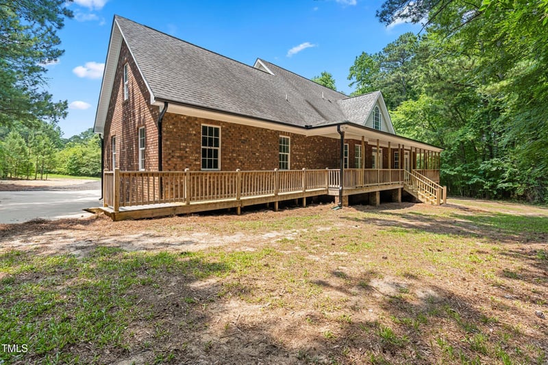 2015 Saddlebrook Dr, Archer Lodge, NC 27527
