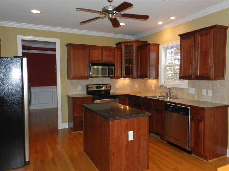 2016 Castana Ct, Willow Springs, NC 27592